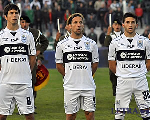 <big>OREJA CUMPLE SIEMPRE</big>