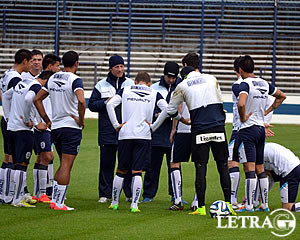 <big> GIMNASIA CONTINÚA SU PREPARACIÓN EN ABASTO</big>