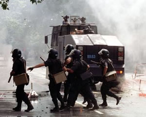 <small>EL ORIGEN DE LA VIOLENCIA I</small>