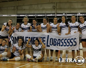 <big>LAS LOBAS AL FRENTE</big>