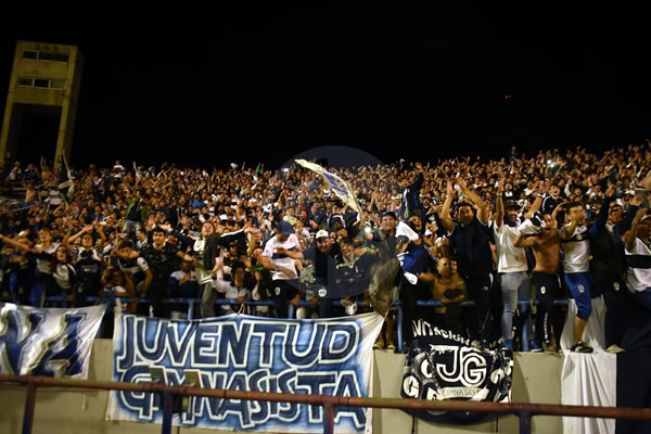 ¡LA GENTE DEL LOBO, QUÉ LOCA QUE ESTÁ!