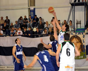 EL BÁSQUET SUSPENDIDO