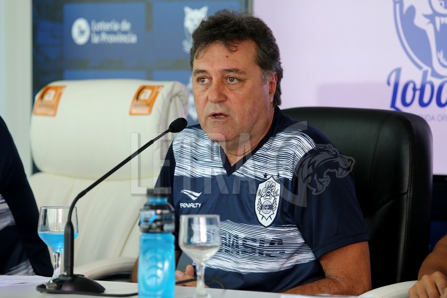 "del bosquecito hacia arriba"