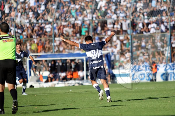 TRES PARA CELEBRAR
