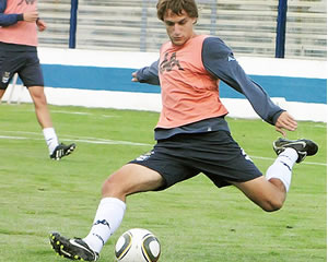 DEBUTA LEANDRO SAPETTI