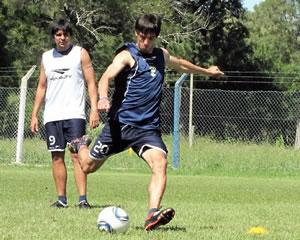 FERNANDES SILVA SERÁ TITULAR