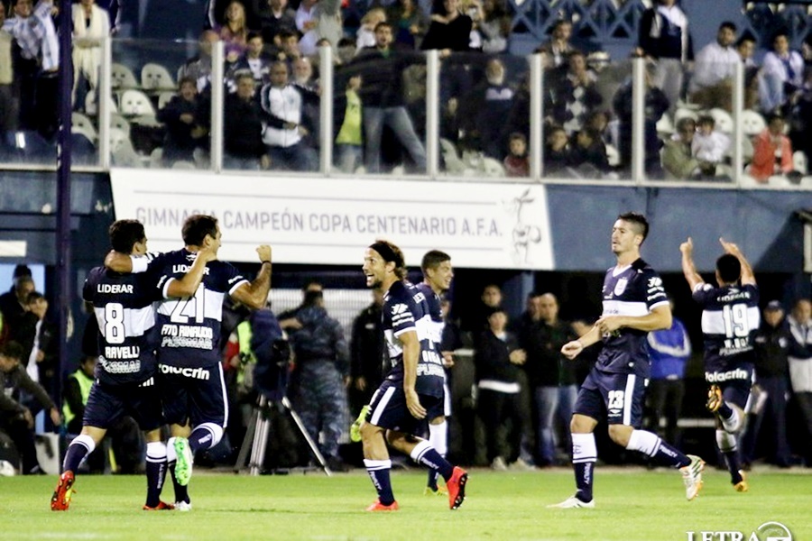 SUFRIÓ Y SE PRENDIÓ