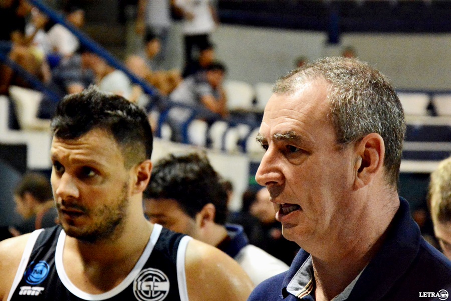 “GIMNASIA ESTÁ DE PIE”