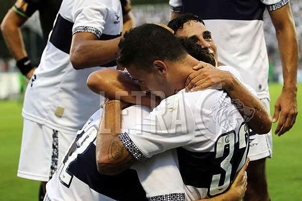 ¡A SUMAR EN EL BOSQUE!