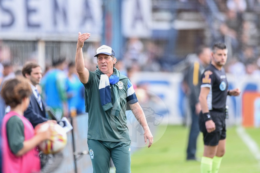PEDRO ACLARÓ LA AUSENCIA DE ROSALES