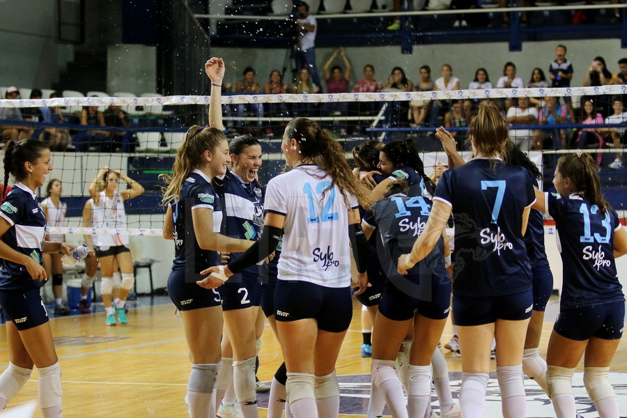 LOBAS IMPARABLES